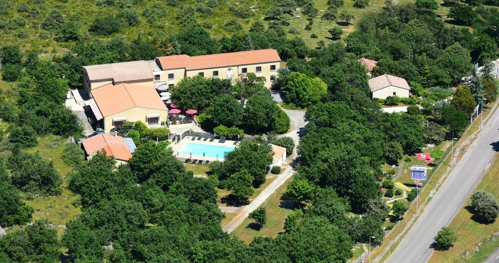 Hotel Les Persedes Lavilledieu  Экстерьер фото