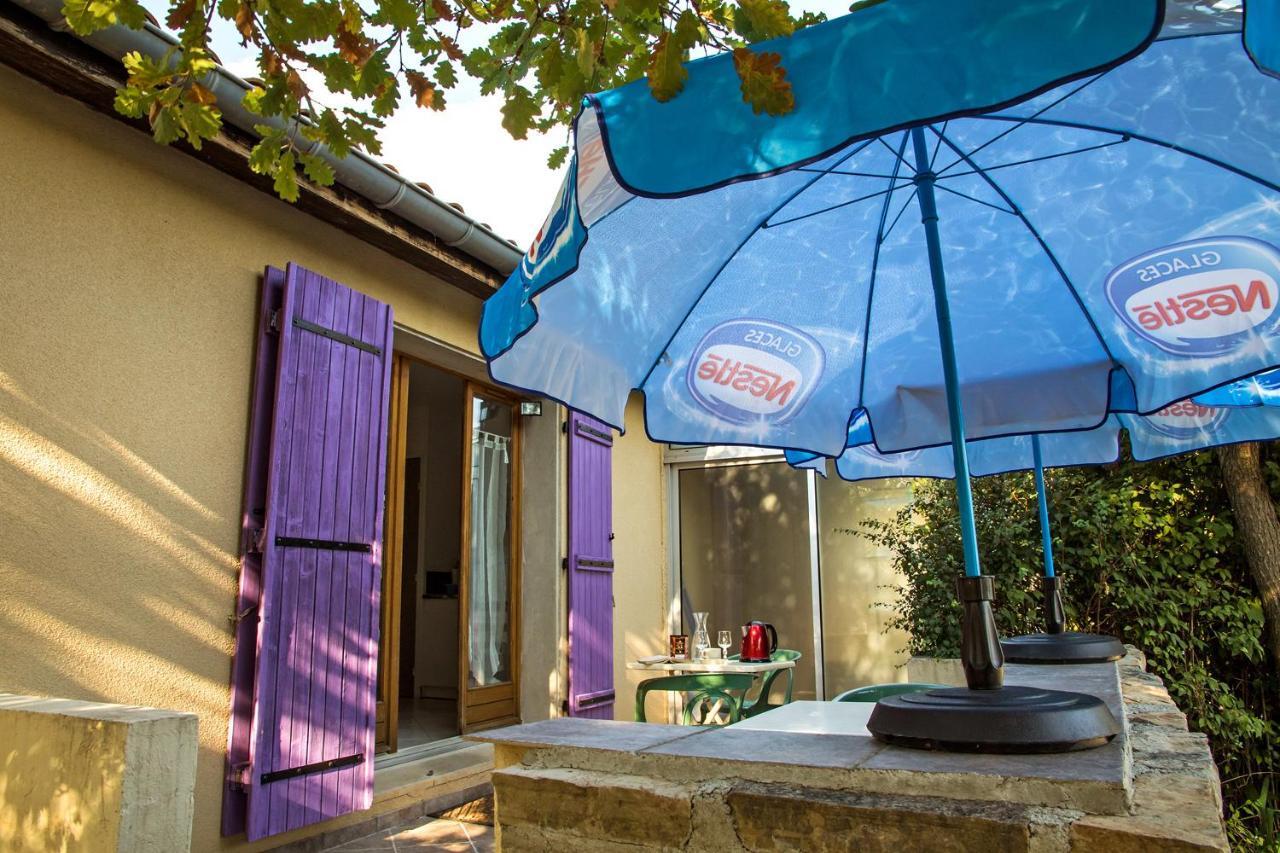 Hotel Les Persedes Lavilledieu  Экстерьер фото