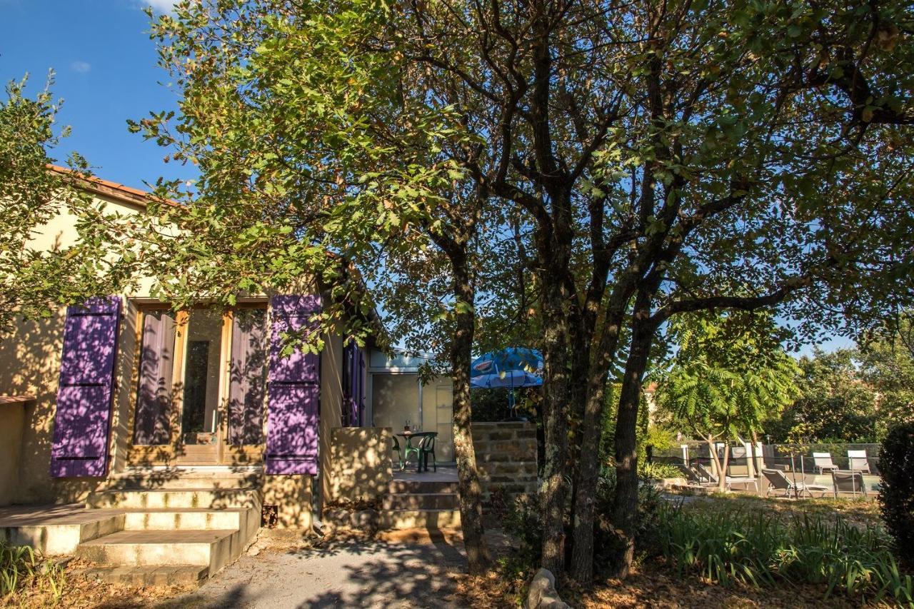 Hotel Les Persedes Lavilledieu  Экстерьер фото