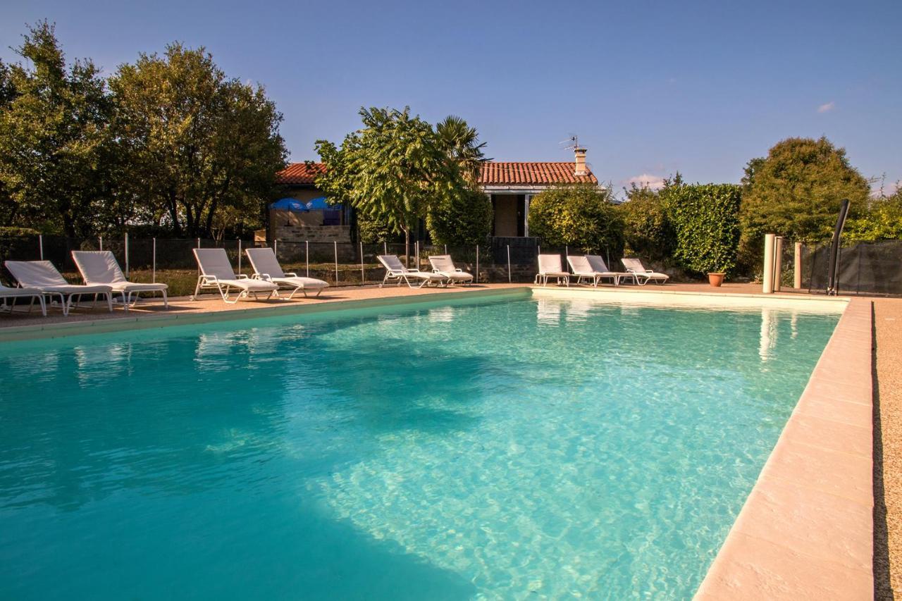 Hotel Les Persedes Lavilledieu  Экстерьер фото